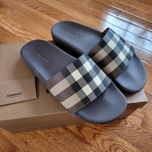 Burberry Women's Plaid Slide Slippers - Black and Tan